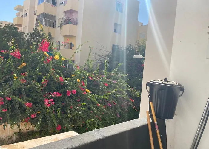 Modest Appartement